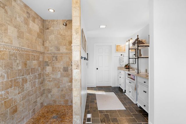 2496 Old Natchez Trce, Franklin, TN 37069