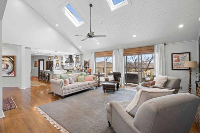 2496 Old Natchez Trce, Franklin, TN 37069