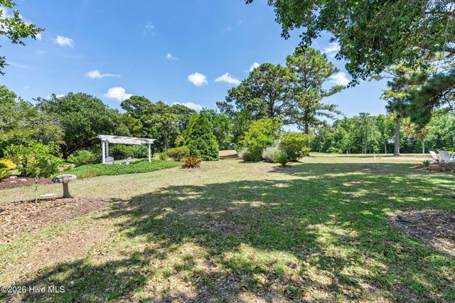 122 N Shore Drive, Sneads Ferry, NC 28460