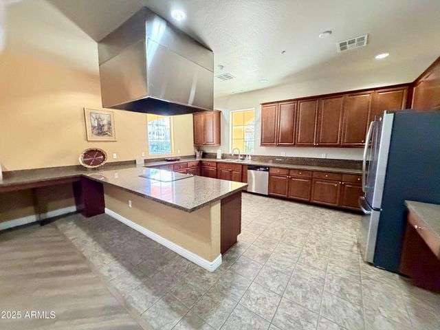 14575 W Mountain View Boulevard Unit 11312, Surprise, AZ 85374