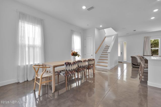 124 E 6TH Street, Jacksonville, FL 32206