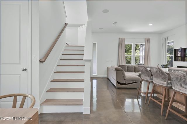 124 E 6TH Street, Jacksonville, FL 32206