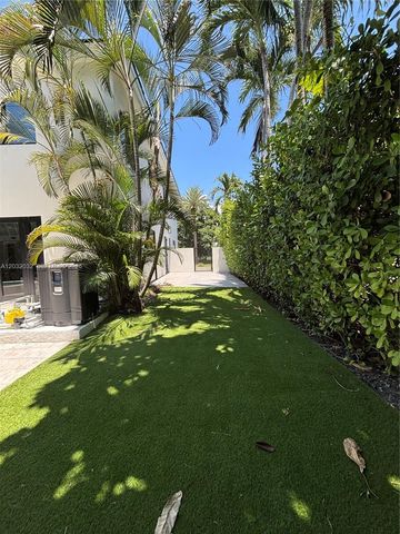 6220 SW 144th Street, Coral Gables, FL 33158