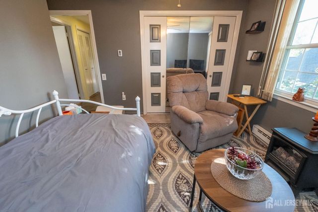 242 Marblehead Lane N, Monroe, NJ 08831