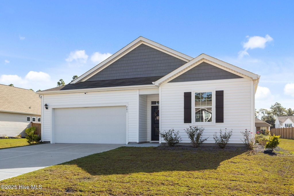 261 Jones Ridge Lane, Newport, NC 28570