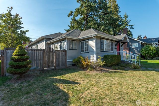 1418 Oakes Avenue, Everett, WA 98201