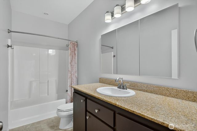 1418 Oakes Avenue, Everett, WA 98201