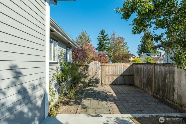 1418 Oakes Avenue, Everett, WA 98201