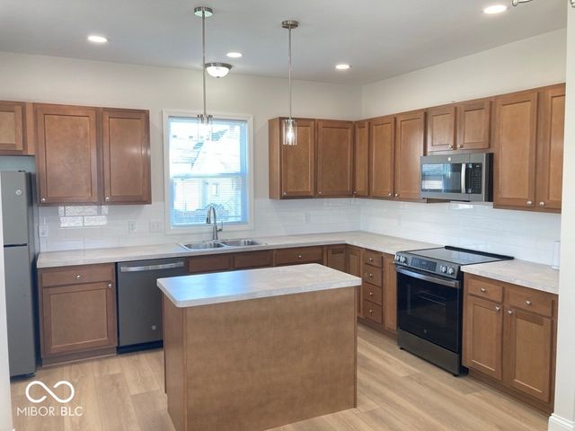 116 E Pennsylvania Street, Shelbyville, IN 46176