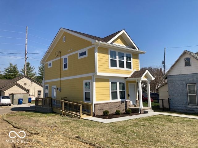 116 E Pennsylvania Street, Shelbyville, IN 46176