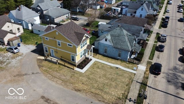 116 E Pennsylvania Street, Shelbyville, IN 46176