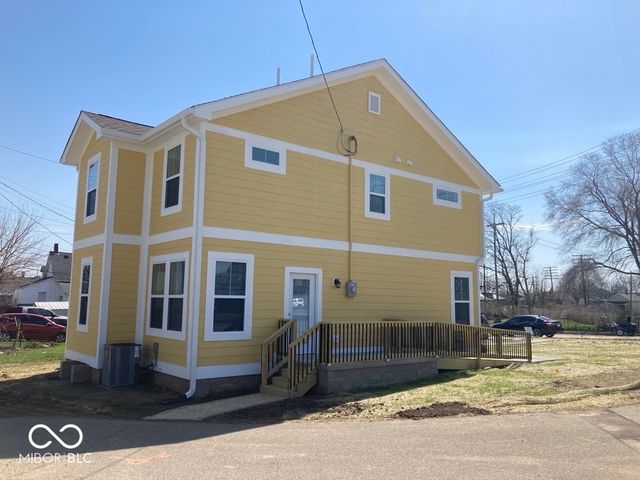 116 E Pennsylvania Street, Shelbyville, IN 46176