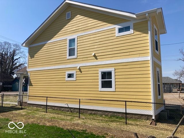 116 E Pennsylvania Street, Shelbyville, IN 46176