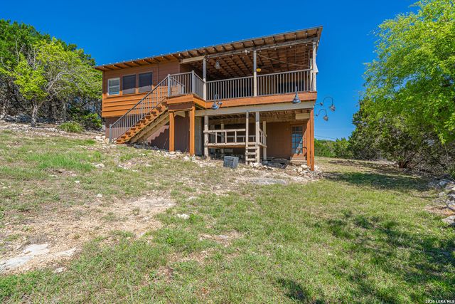 194 NW Hills Dr, Kerrville, TX 78028