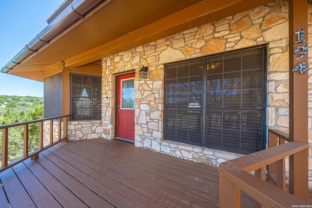 194 NW Hills Dr, Kerrville, TX 78028