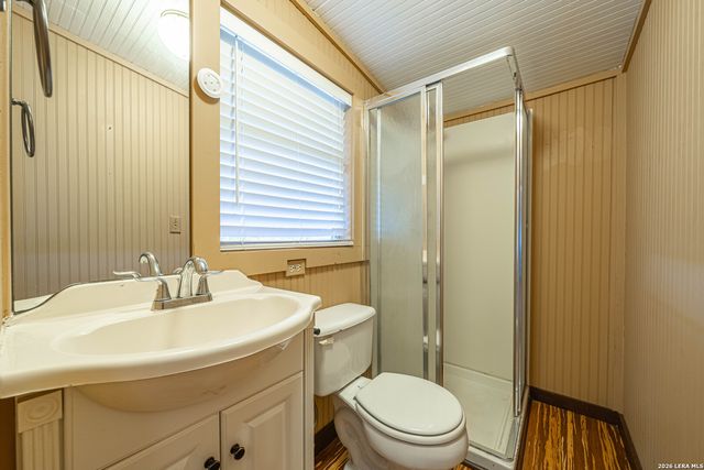 194 NW Hills Dr, Kerrville, TX 78028