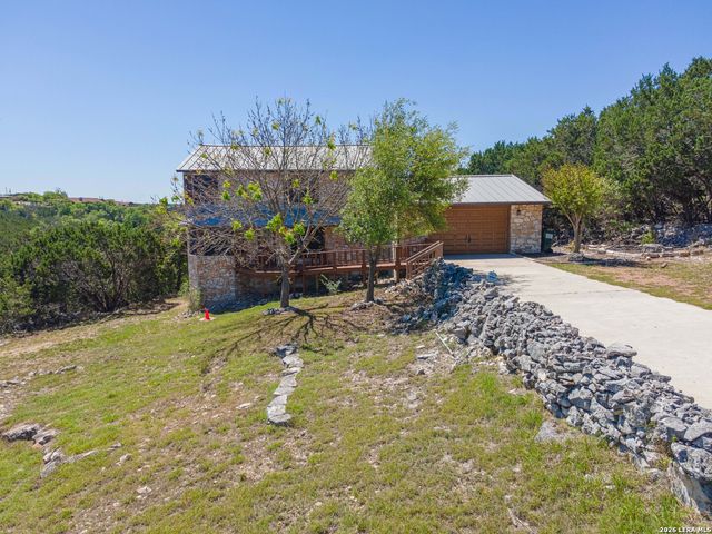 194 NW Hills Dr, Kerrville, TX 78028