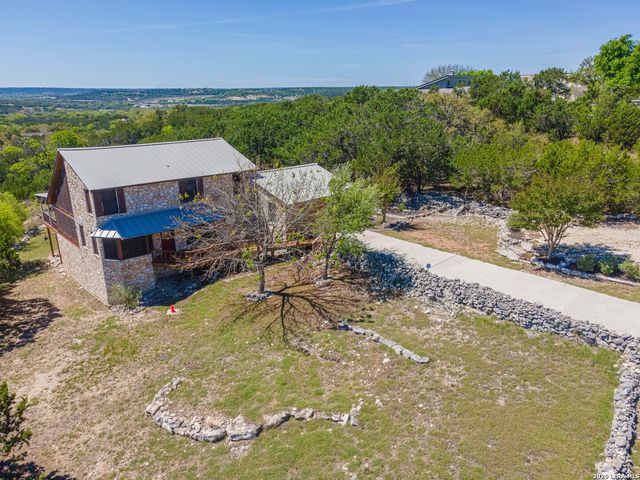 194 NW Hills Dr, Kerrville, TX 78028