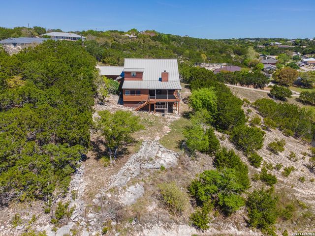 194 NW Hills Dr, Kerrville, TX 78028