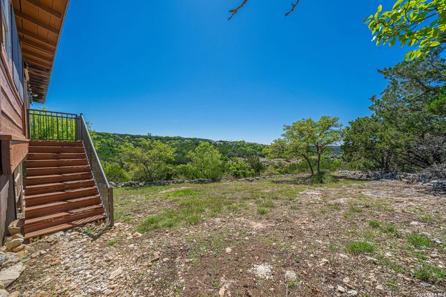 194 NW Hills Dr, Kerrville, TX 78028