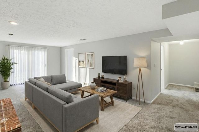 1797 Quarry Ridge Drive, Columbus, OH 43232