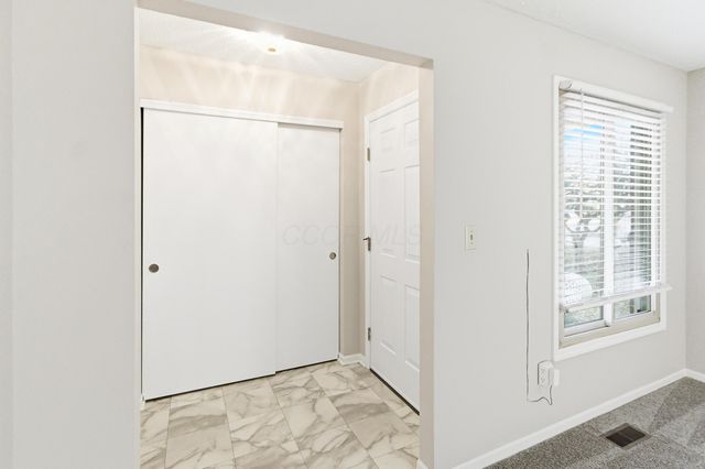 1797 Quarry Ridge Drive, Columbus, OH 43232