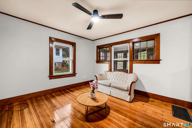 7 Maple Avenue, East Windsor, CT 06106