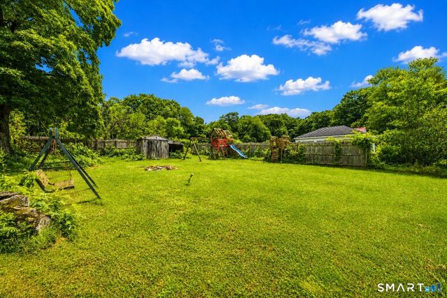 7 Maple Avenue, East Windsor, CT 06106