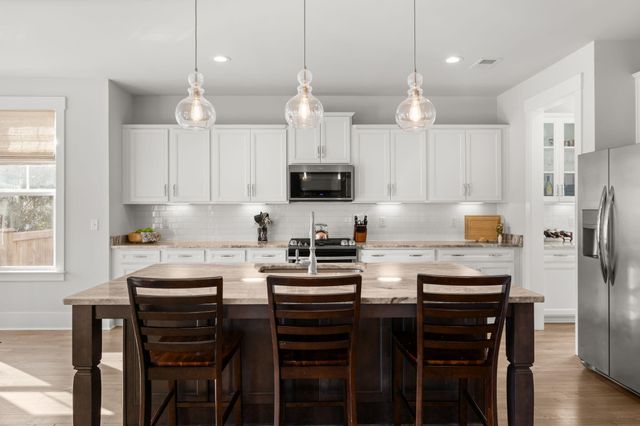 203 Bright Leaf Loop, Summerville, SC 29486