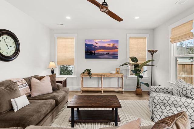 203 Bright Leaf Loop, Summerville, SC 29486