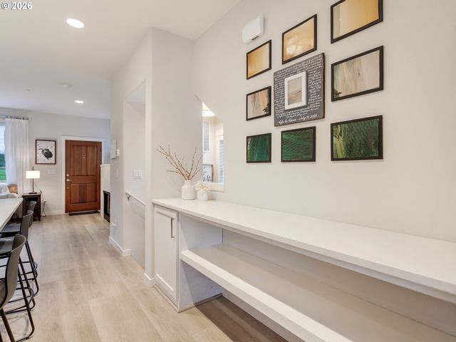 29120 Sw COSTA Cir E, Wilsonville, OR 97070