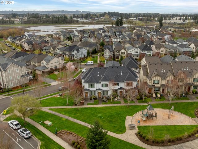 29120 Sw COSTA Cir E, Wilsonville, OR 97070