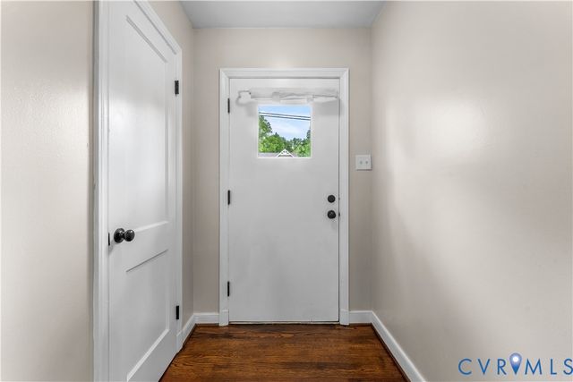 6 Emerson St, Richmond, VA 23223
