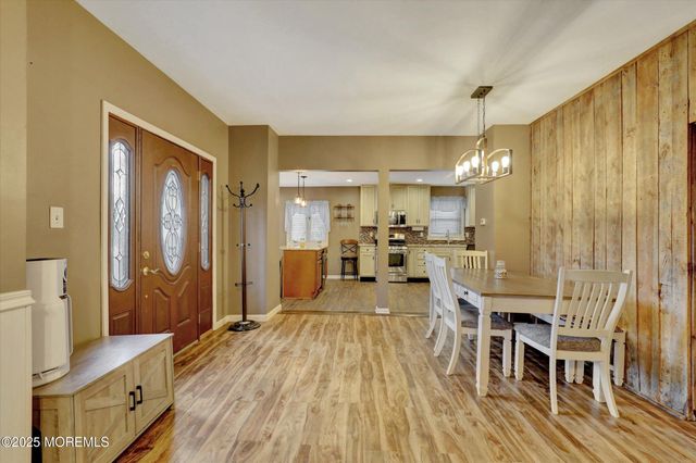 1556 Silverton Road, Toms River, NJ 08755