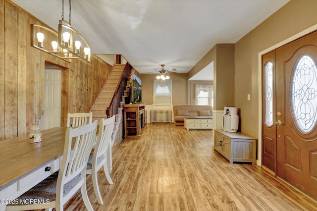 1556 Silverton Road, Toms River, NJ 08755