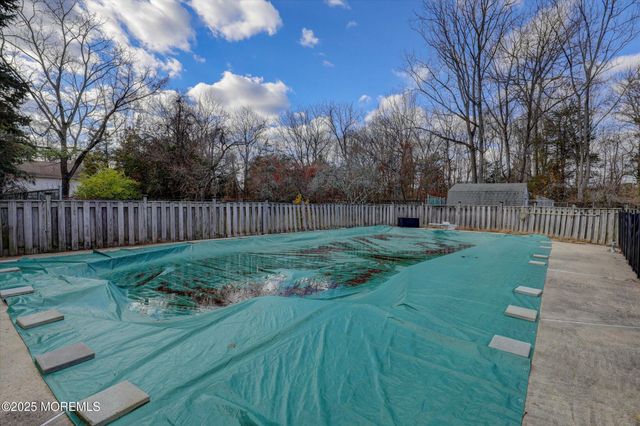 1556 Silverton Road, Toms River, NJ 08755