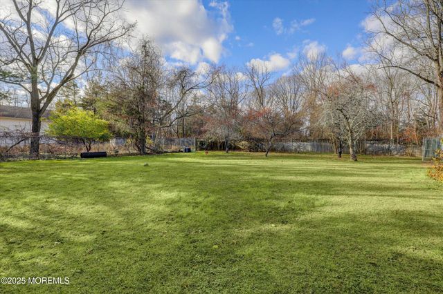 1556 Silverton Road, Toms River, NJ 08755