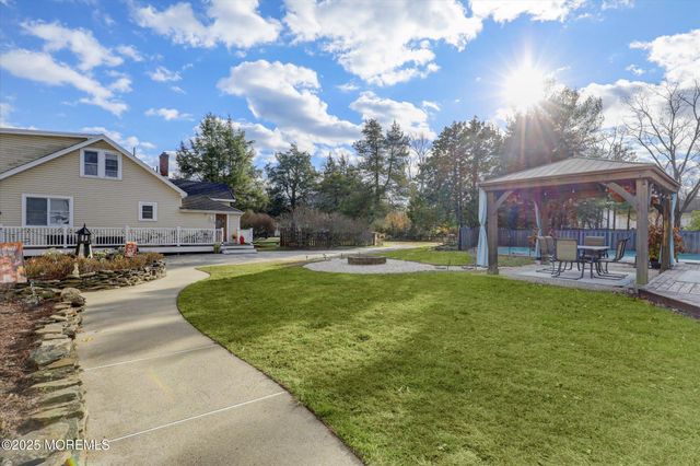 1556 Silverton Road, Toms River, NJ 08755