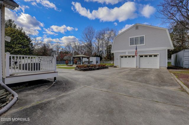 1556 Silverton Road, Toms River, NJ 08755