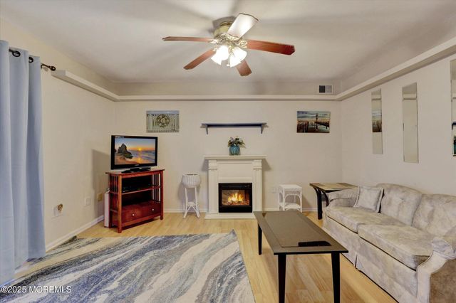 1556 Silverton Road, Toms River, NJ 08755