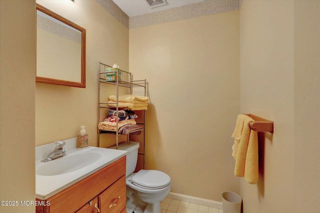 1556 Silverton Road, Toms River, NJ 08755