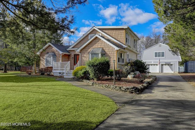 1556 Silverton Road, Toms River, NJ 08755