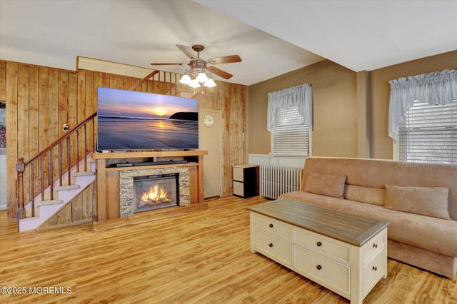 1556 Silverton Road, Toms River, NJ 08755