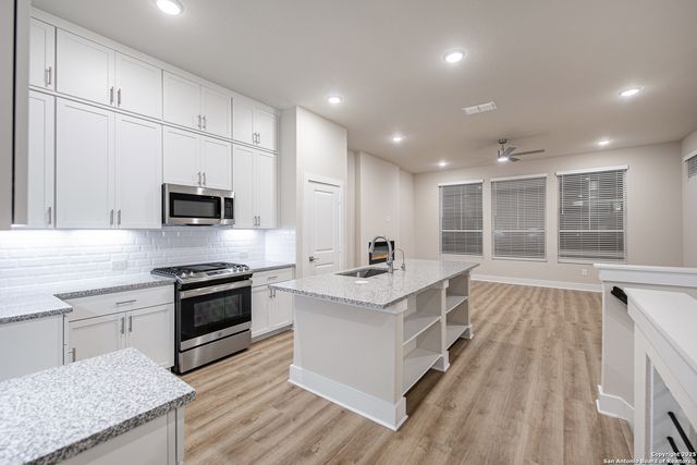 6464 Babcock Rd. #203, San Antonio, TX 78249