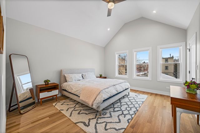 3258 W Crystal Street, Chicago, IL 60651