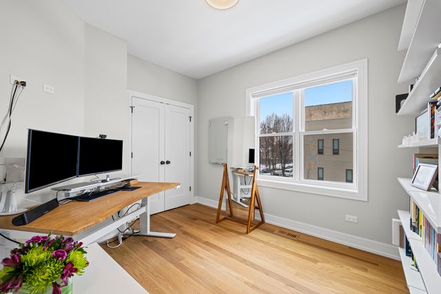 3258 W Crystal Street, Chicago, IL 60651