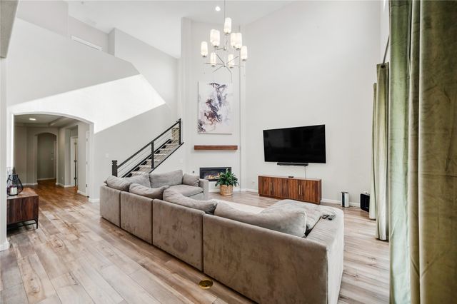 15 Wirecrest Lane, Santa Fe, NM 87508