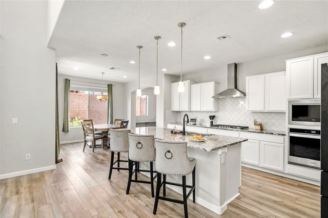 15 Wirecrest Lane, Santa Fe, NM 87508