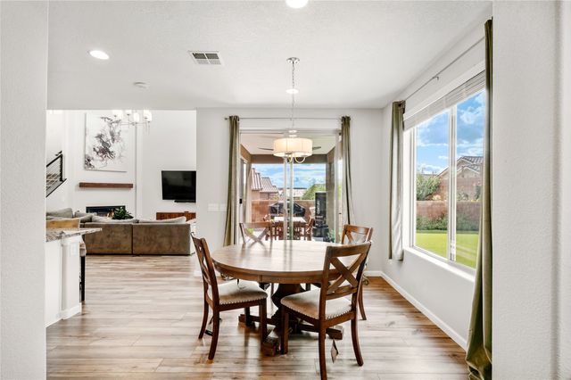 15 Wirecrest Lane, Santa Fe, NM 87508