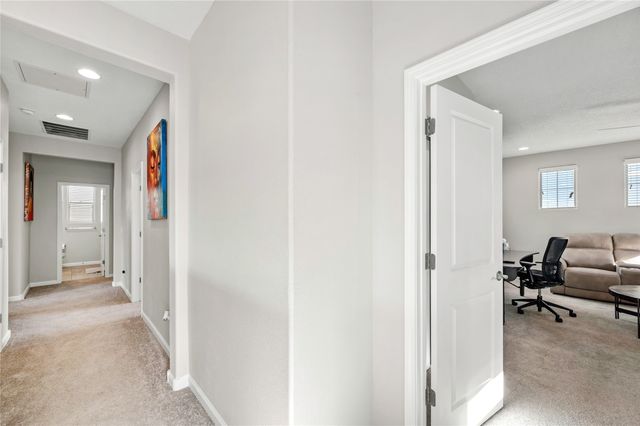 15 Wirecrest Lane, Santa Fe, NM 87508